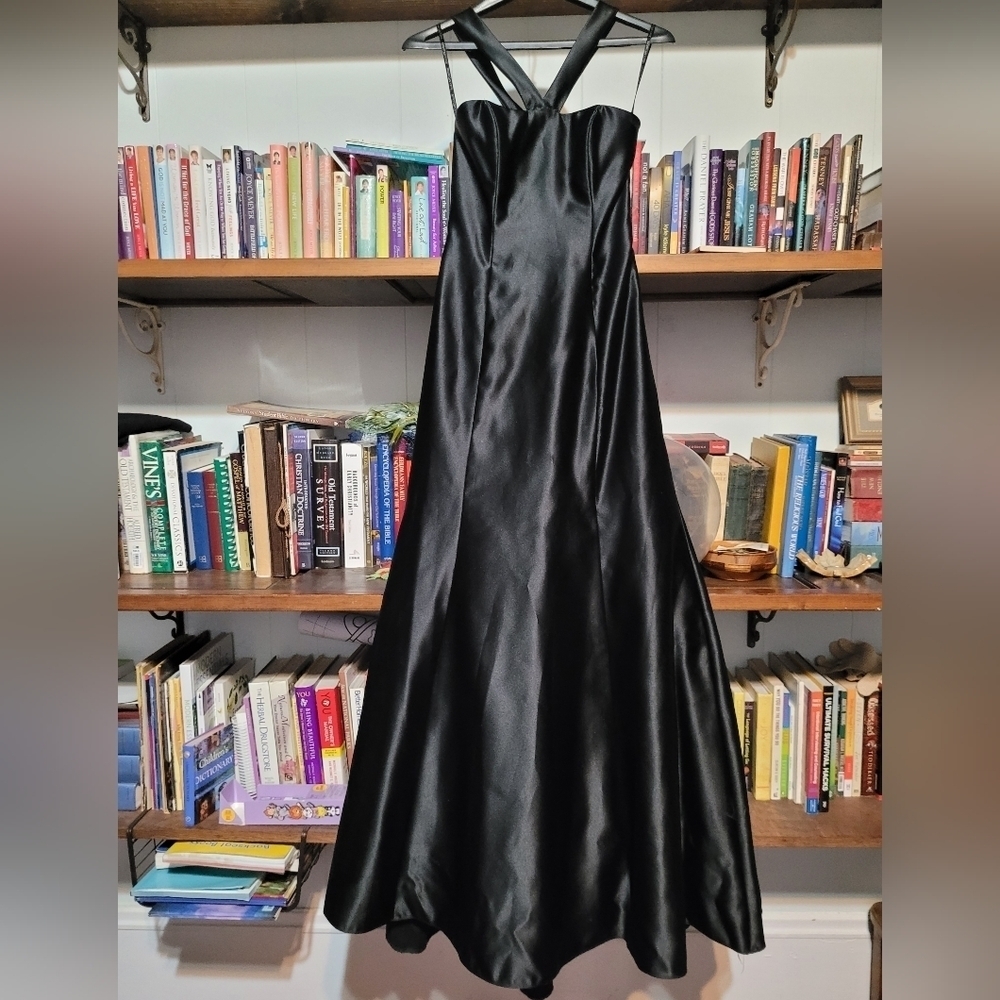 Black satin Gunne Sax corset back formal gown. Size 3